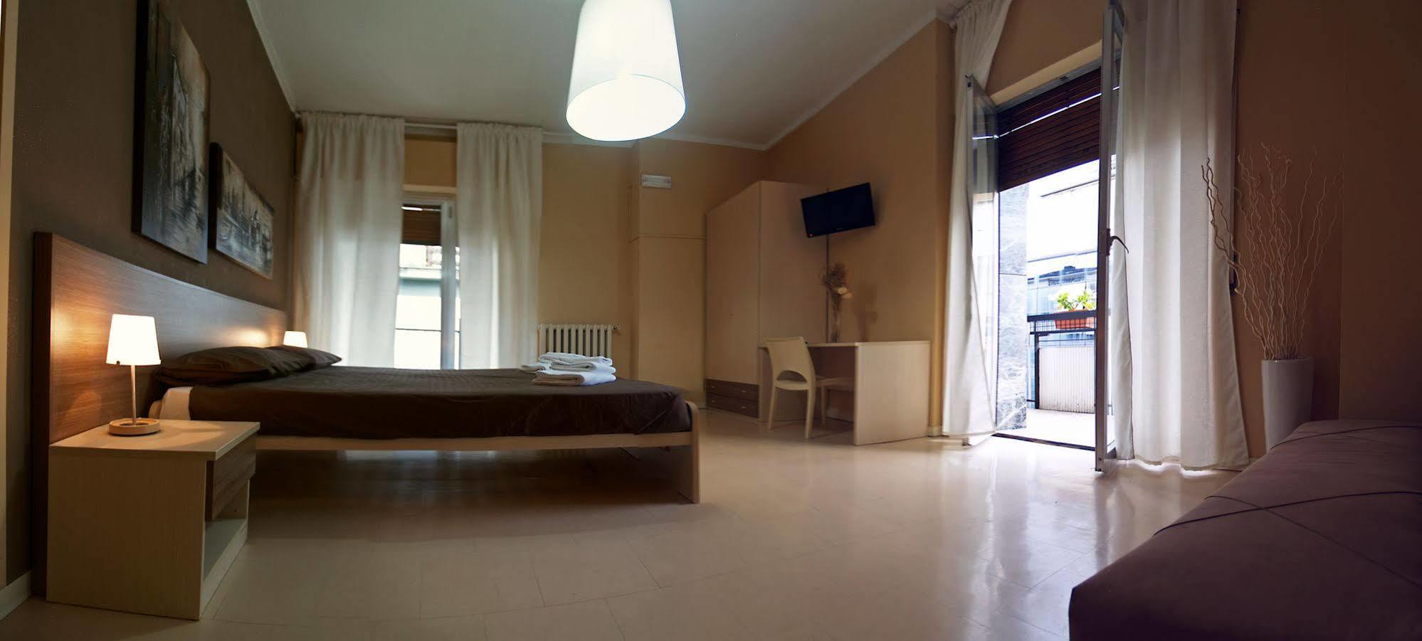 HOTEL B B CAMERACAFF CENTRO AREZZO 2 Italia da 105 HOTELMIX